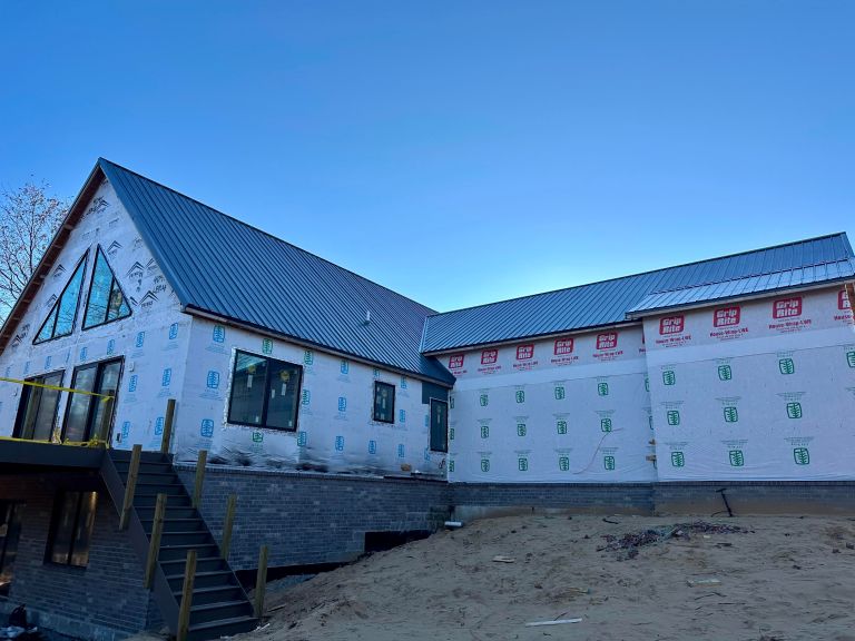 Siding and metal roofing installation in MI